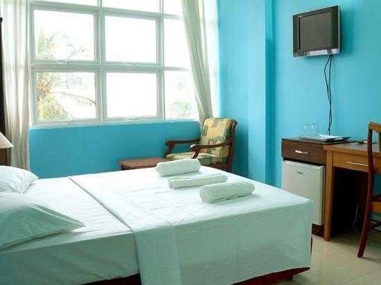 Visit Beach Inn Хулхумале Экстерьер фото